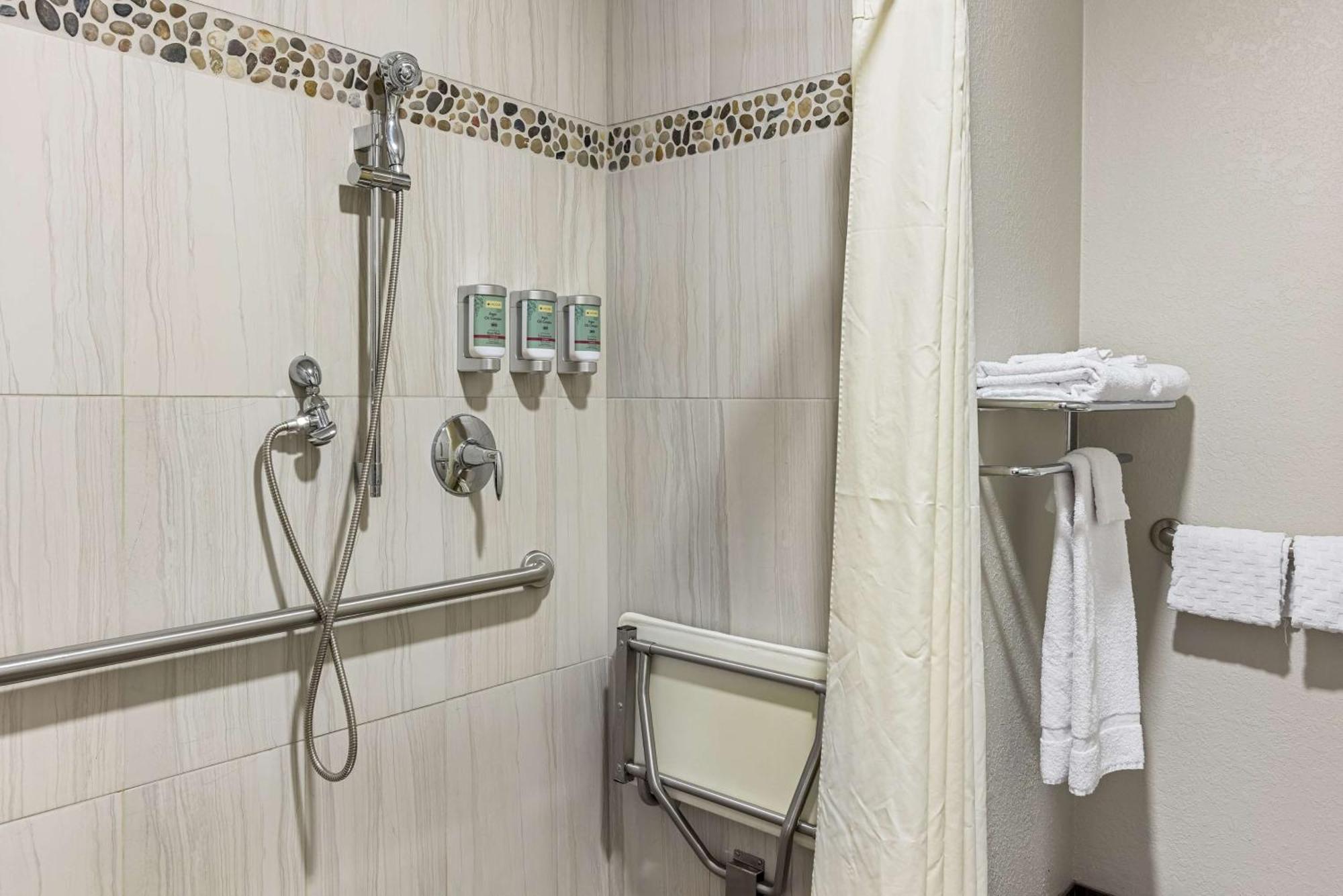 Best Western Of Harbor Springs Exterior photo