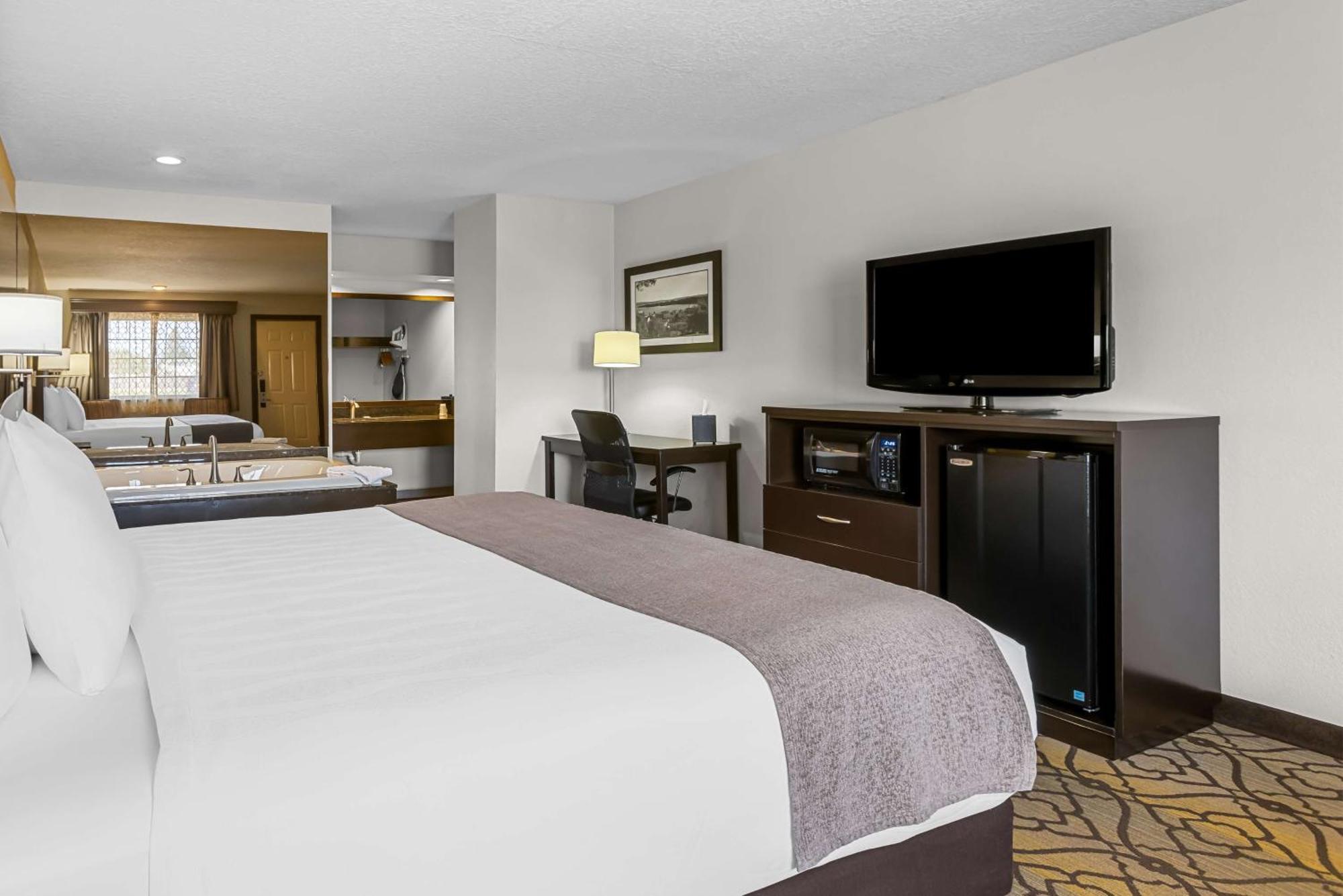 Best Western Of Harbor Springs Exterior photo
