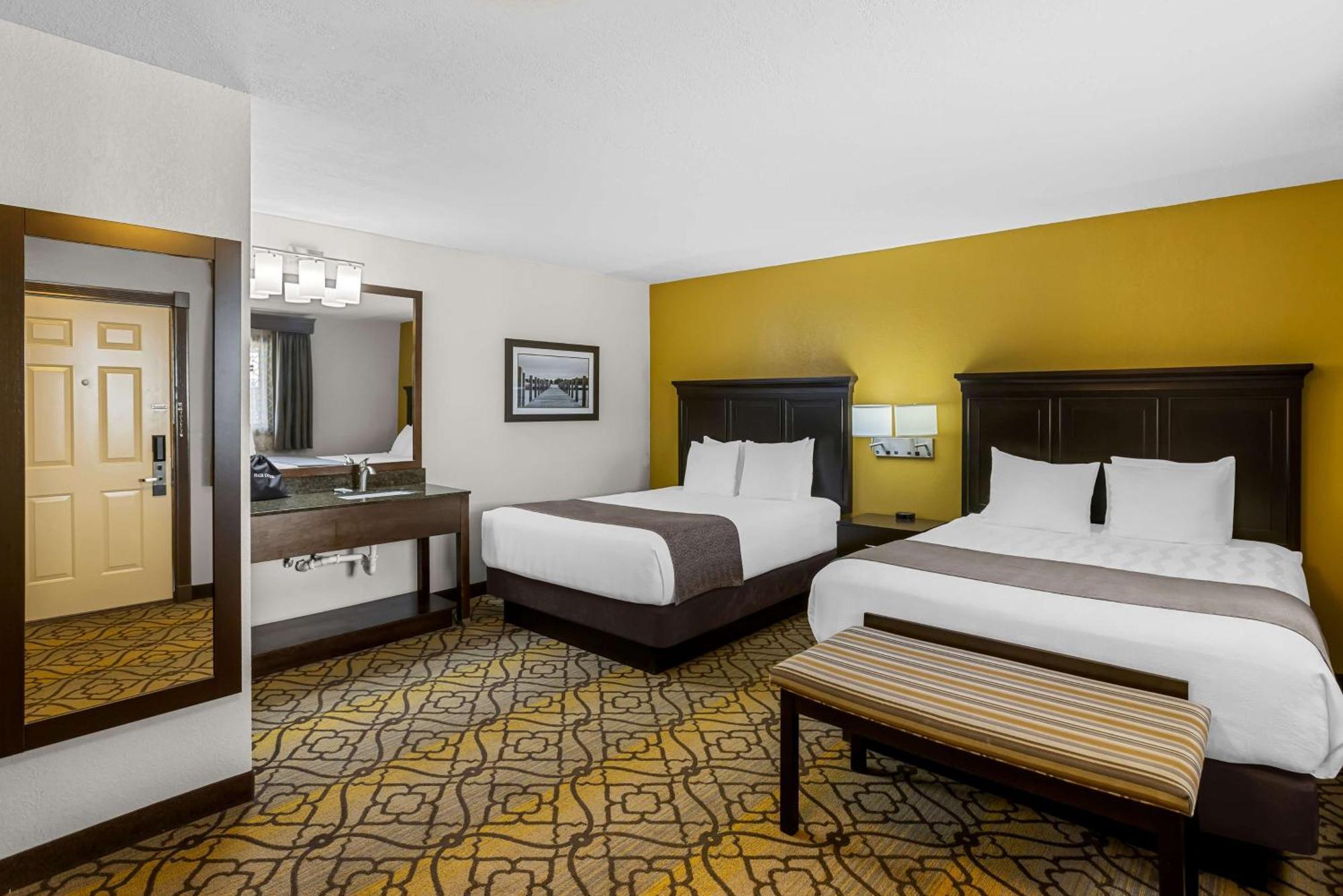 Best Western Of Harbor Springs Exterior photo