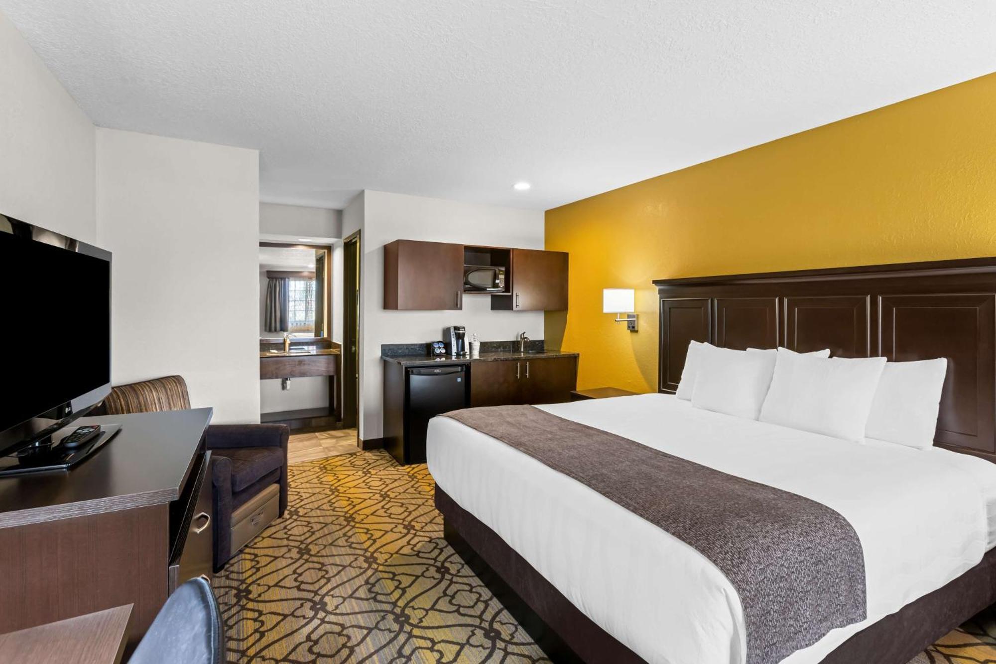 Best Western Of Harbor Springs Exterior photo