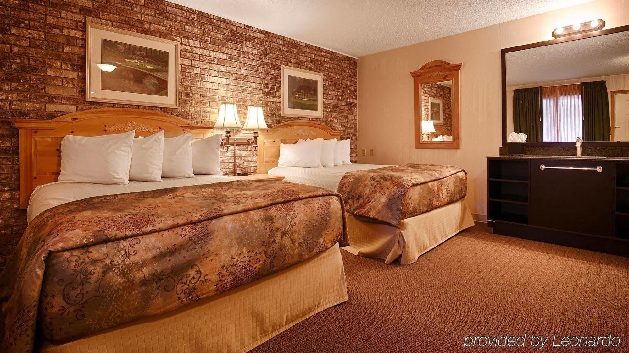 Best Western Of Harbor Springs Exterior photo